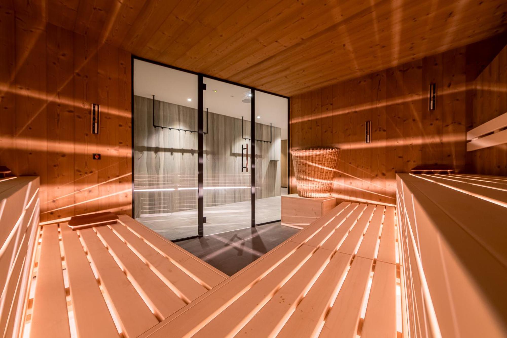 Kronplatz-Resort Hotel Kristall Olang ภายนอก รูปภาพ
